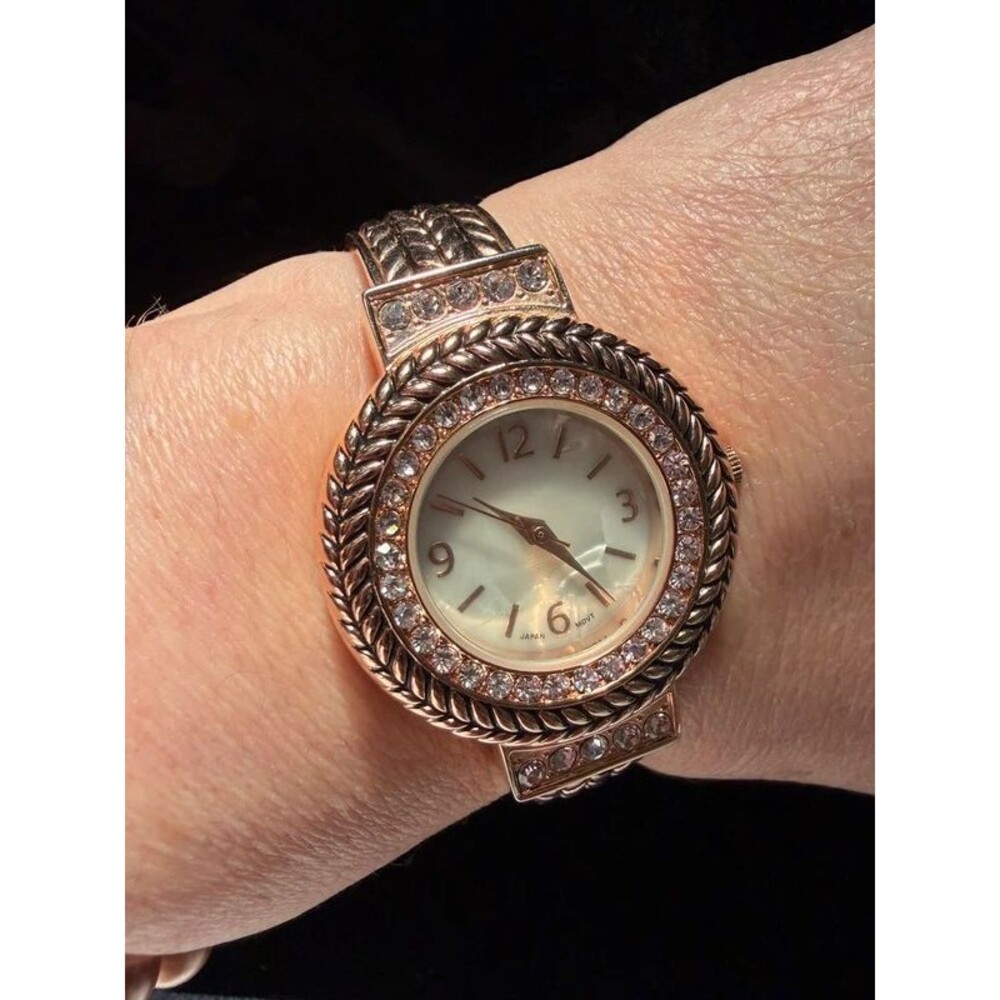 Blekon Women's Crystal Bezel Bangle Cuff Watch 32mm MOP Dial 8796 New Battery